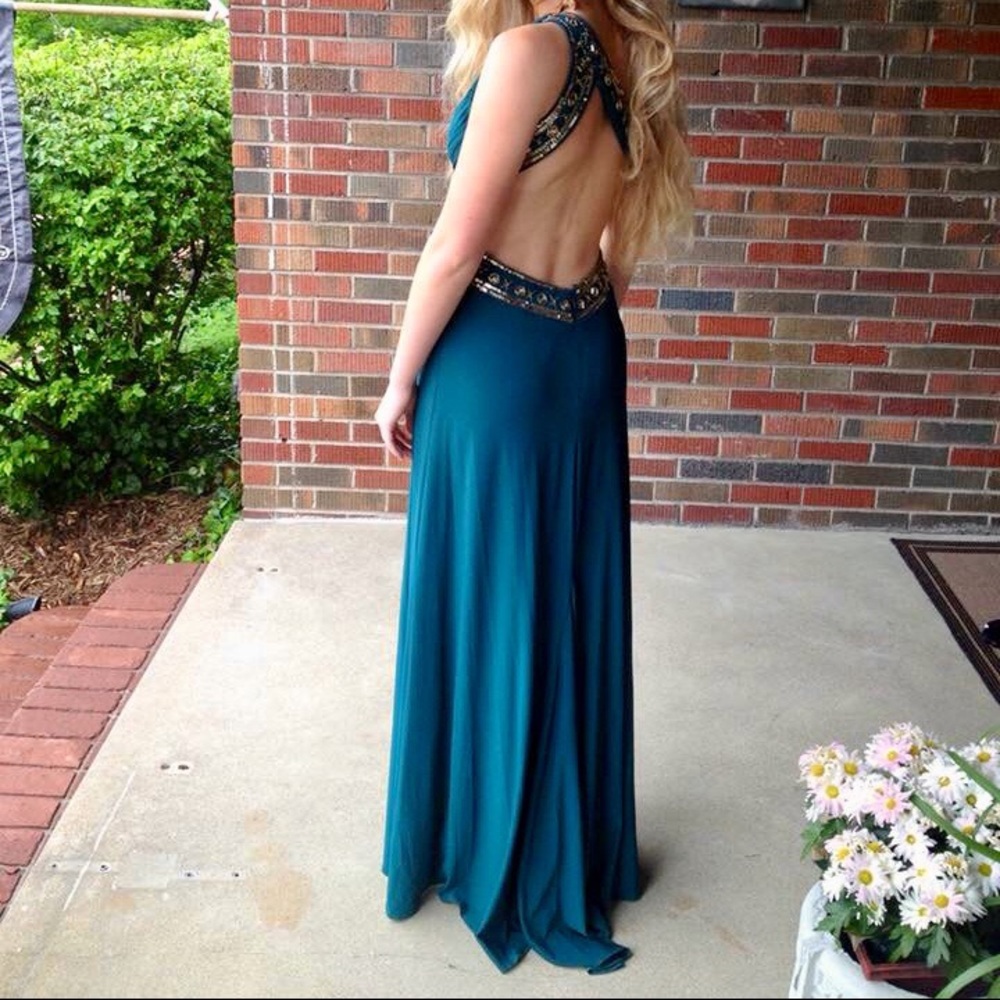 Prom dress!! Only worn twice!